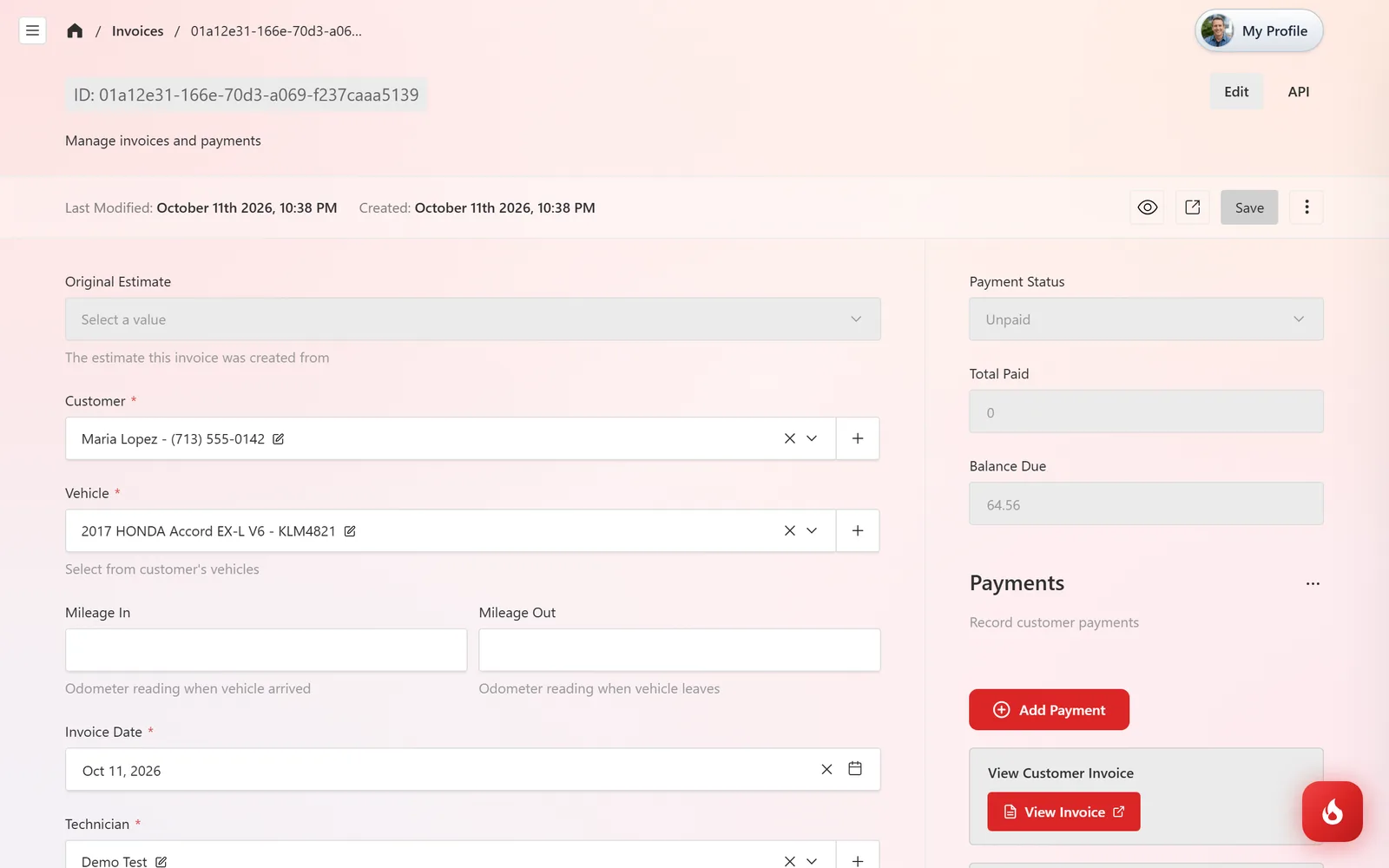 Una factura guardada con Payment Status Unpaid, Total Paid 0, Balance Due 64.56, el botón Add Payment y View Invoice activo